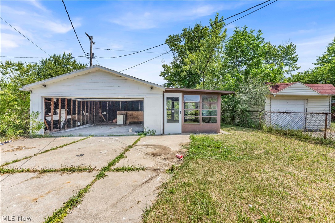 4417 E 156th Street Cleveland OH 44128