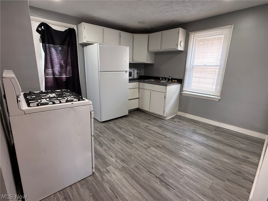 190 E Mapledale Avenue Akron OH 44301