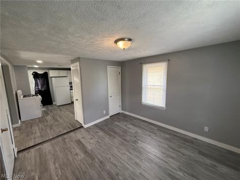 190 E Mapledale Avenue Akron OH 44301