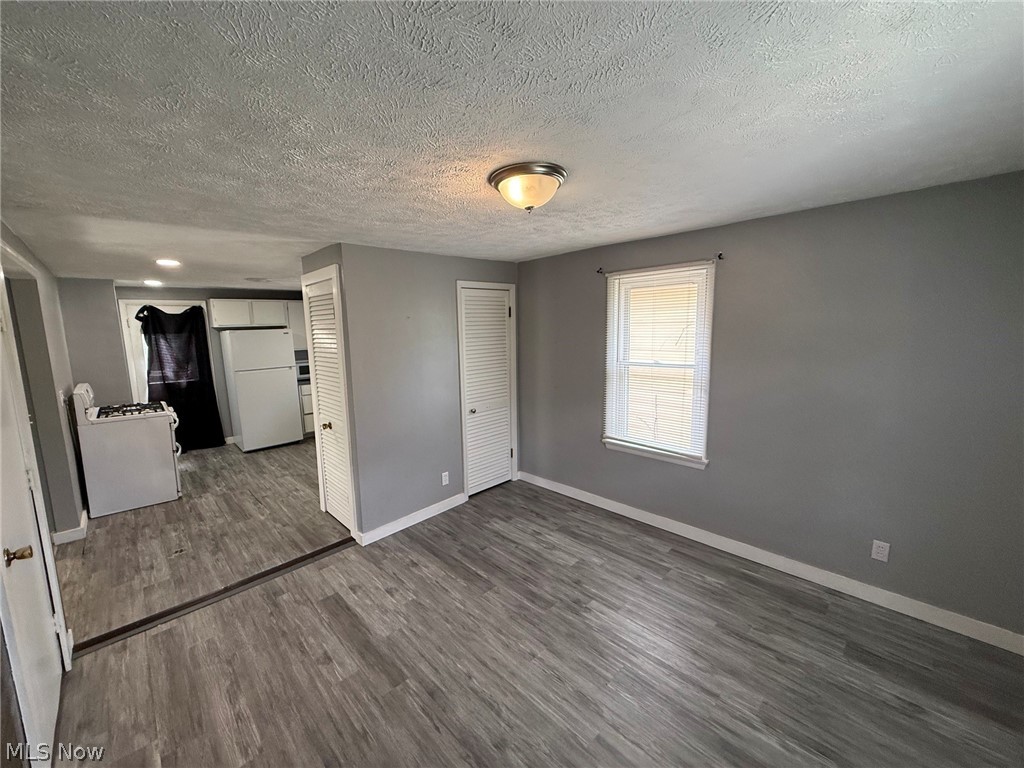 190 E Mapledale Avenue Akron OH 44301