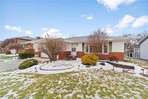 1314 Jackie Lane Cleveland OH 44124