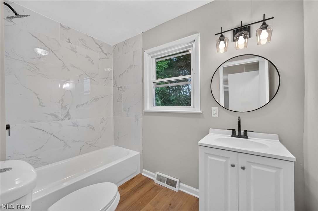 1597 E 230th Street Euclid OH 44117
