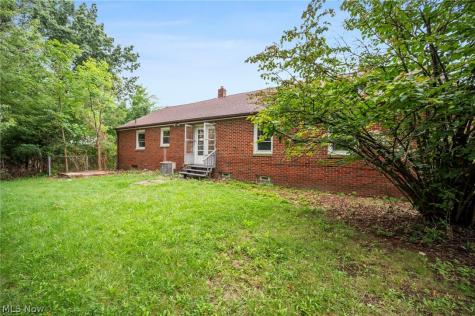 1597 E 230th Street Euclid OH 44117