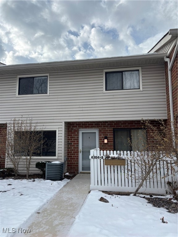 4304 Hyde Park North Olmsted OH 44070