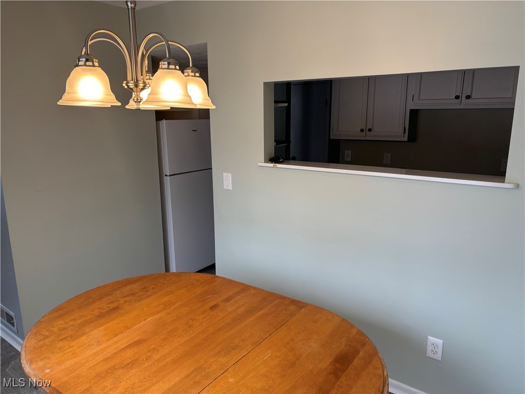 4304 Hyde Park North Olmsted OH 44070