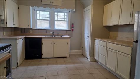 126 Manchester Avenue Youngstown OH 44509