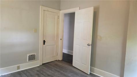 126 Manchester Avenue Youngstown OH 44509