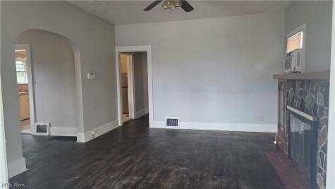 126 Manchester Avenue Youngstown OH 44509