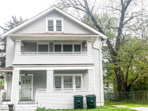 923 Baughman Street Akron OH 44320