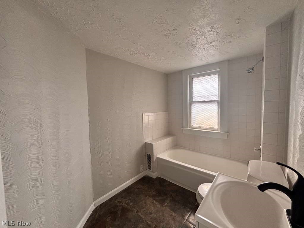 907 Rondel Road Cleveland OH 44110