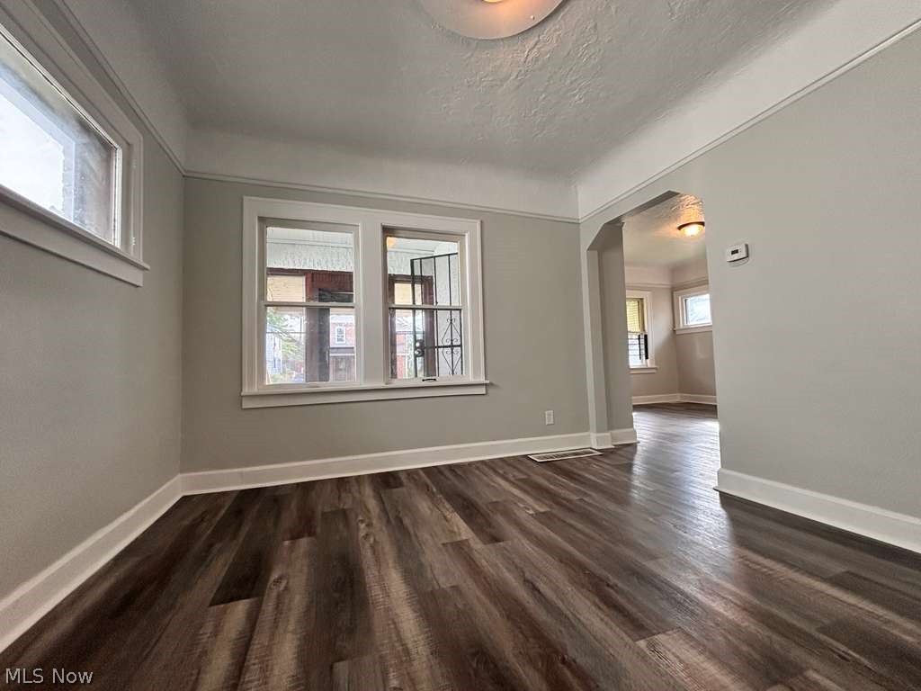 907 Rondel Road Cleveland OH 44110