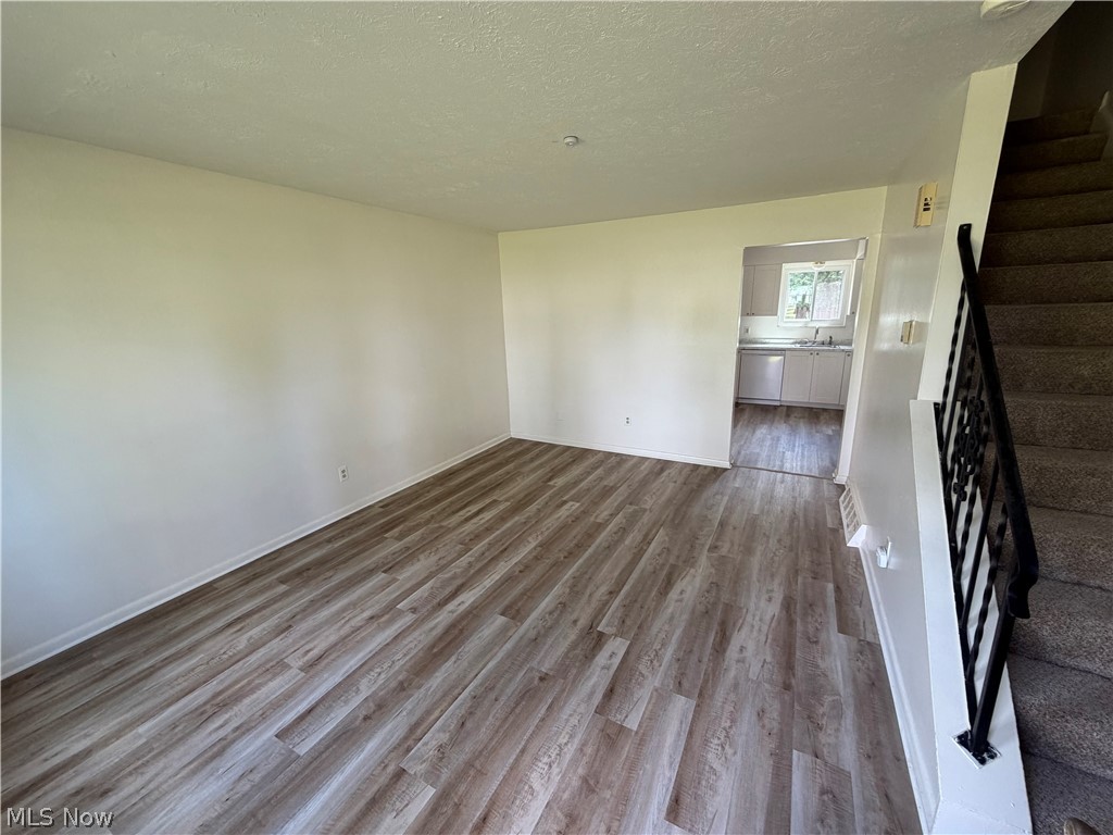 660 Loomis Avenue Cuyahoga Falls OH 44221