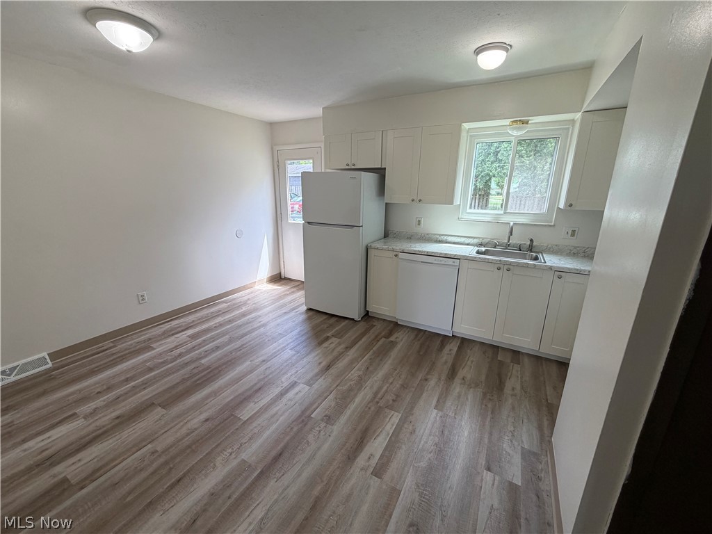 660 Loomis Avenue Cuyahoga Falls OH 44221