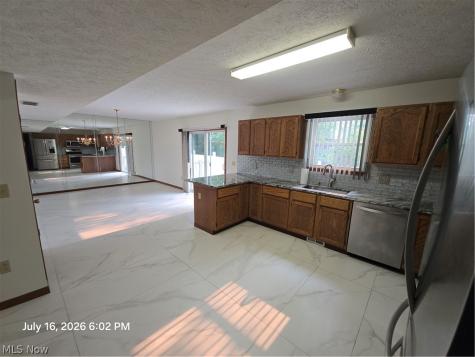 6400 Monroe Lane North Ridgeville OH 44039