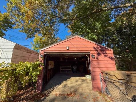 2319 Broad Boulevard Cuyahoga Falls OH 44223