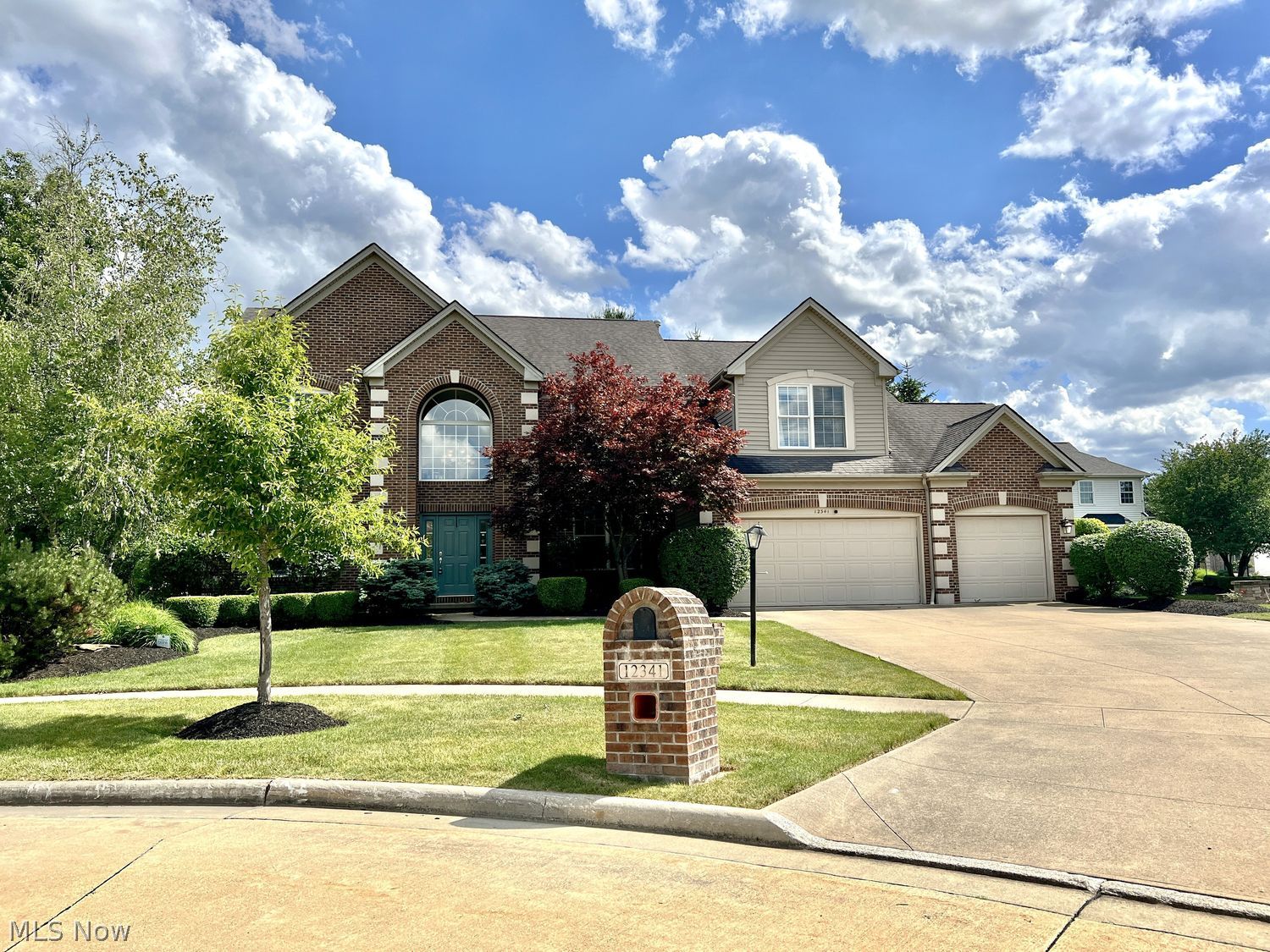 12341 Paddock Circle Strongsville OH 44149