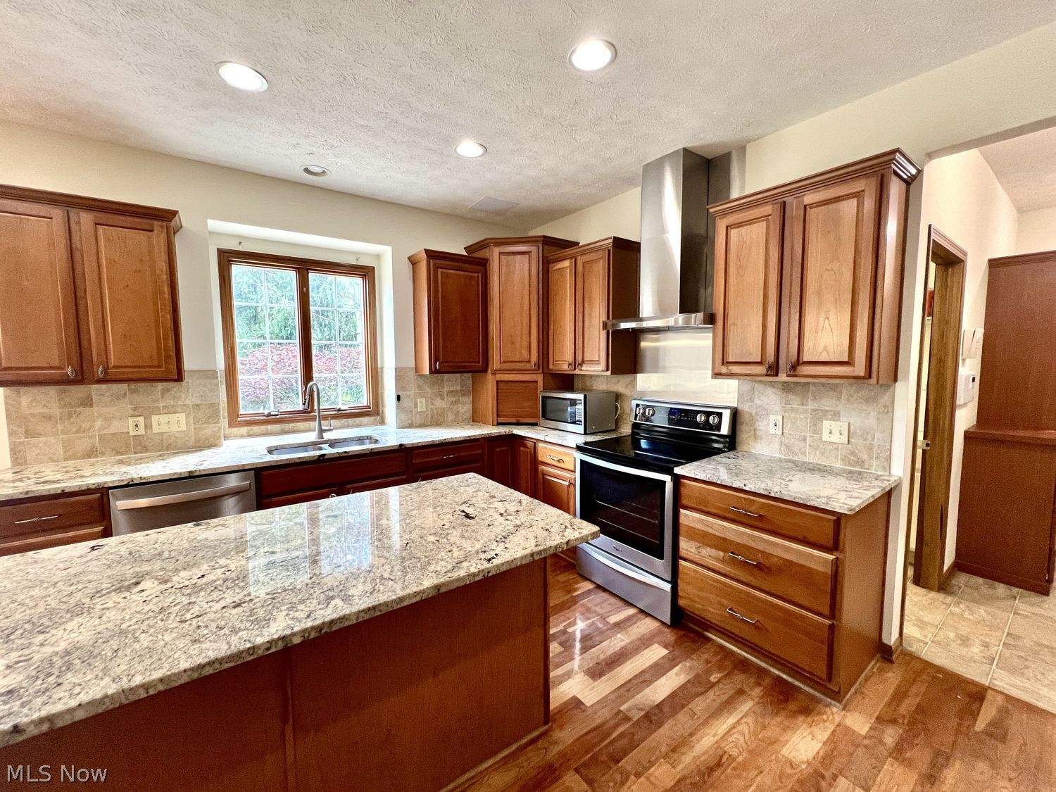 12341 Paddock Circle Strongsville OH 44149