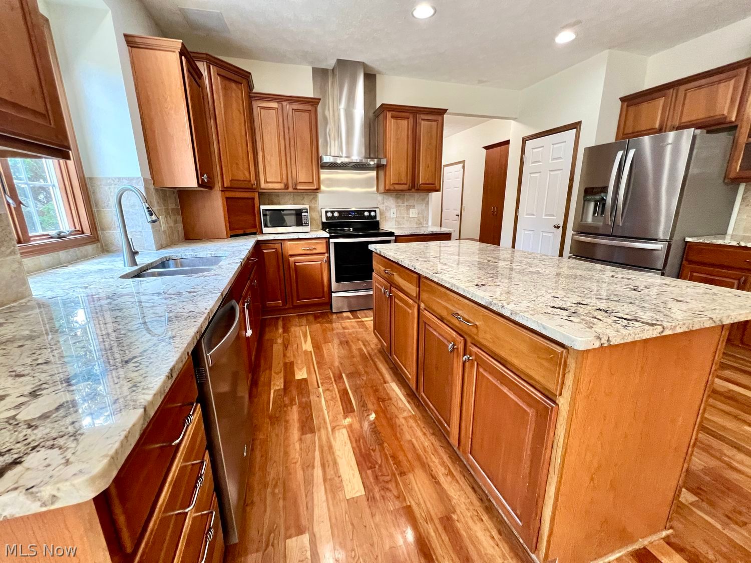 12341 Paddock Circle Strongsville OH 44149