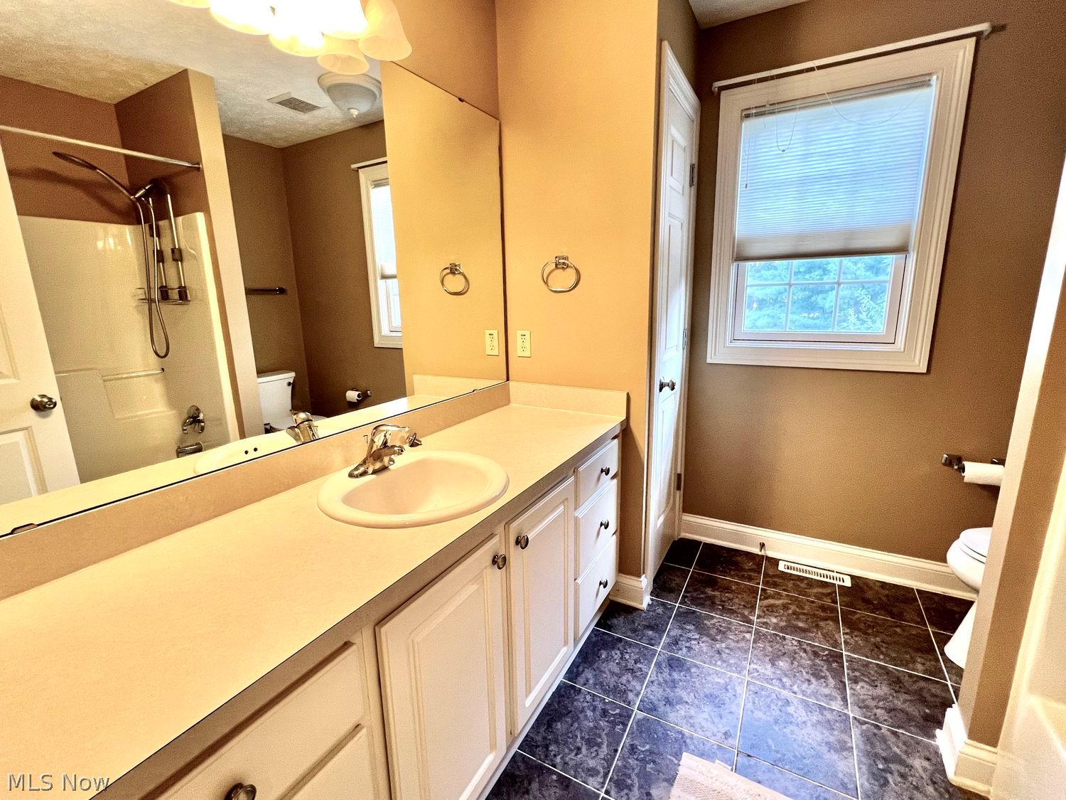12341 Paddock Circle Strongsville OH 44149