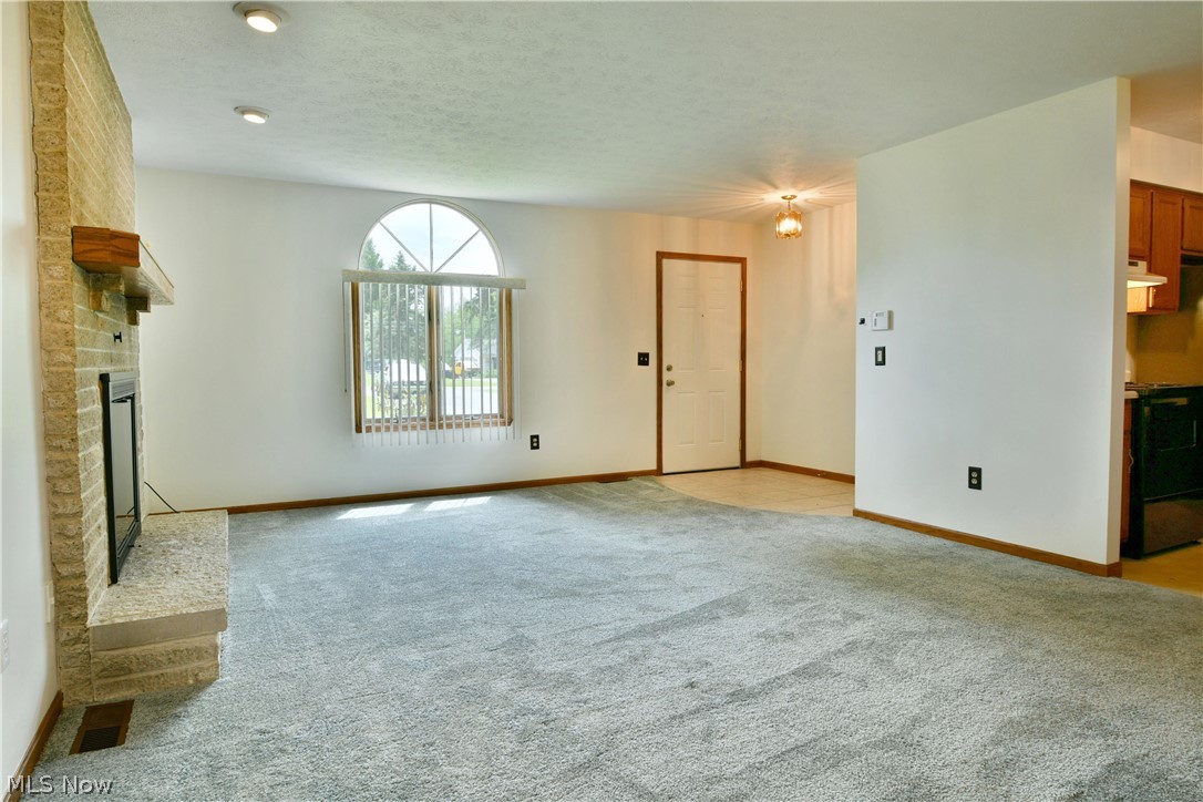 2237 Cadwallader Sonk Cortland OH 44410