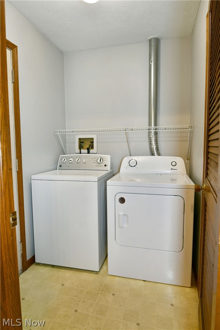 2237 Cadwallader Sonk Cortland OH 44410