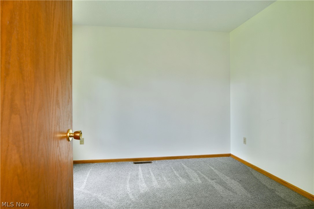 2237 Cadwallader Sonk Cortland OH 44410