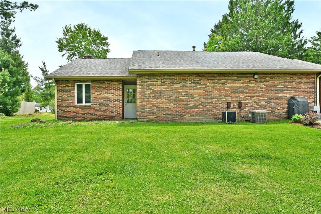 2237 Cadwallader Sonk Cortland OH 44410