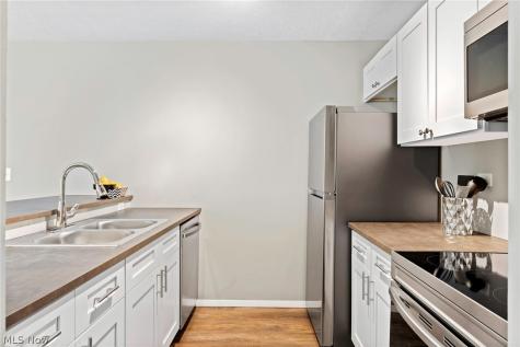 10524 Clifton Boulevard Cleveland OH 44102