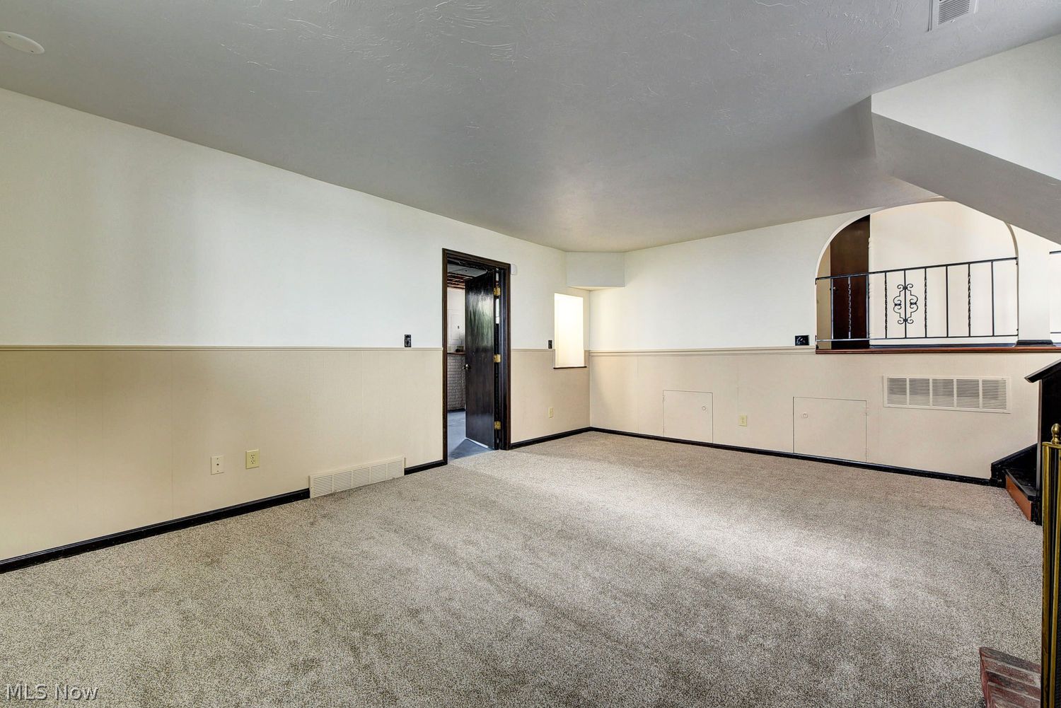 32314 Lake Road Avon Lake OH 44012