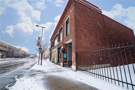 3800 Euclid Avenue Cleveland OH 44115