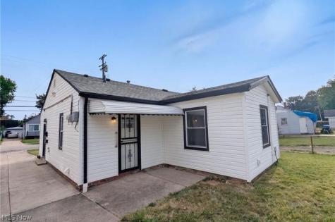 12721 Emery Avenue Cleveland OH 44135