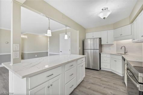 12550 Lake Avenue Lakewood OH 44107