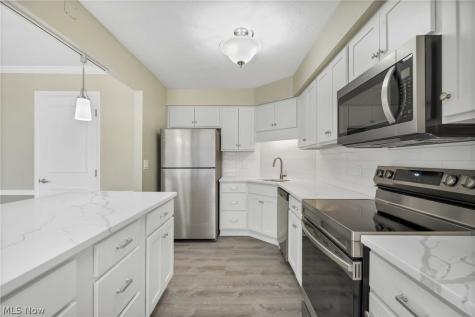 12550 Lake Avenue Lakewood OH 44107
