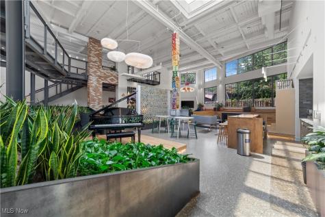 2048 Fulton Road Cleveland OH 44113