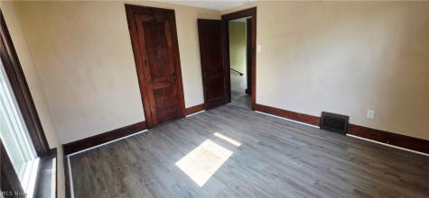 147 Brighton Drive Akron OH 44301