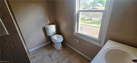147 Brighton Drive Akron OH 44301