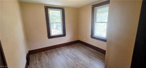 147 Brighton Drive Akron OH 44301