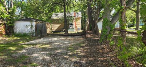 147 Brighton Drive Akron OH 44301
