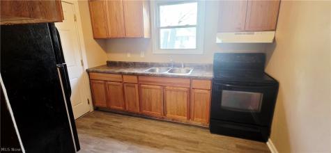 147 Brighton Drive Akron OH 44301