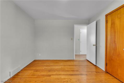 77 Solon Road Bedford OH 44146