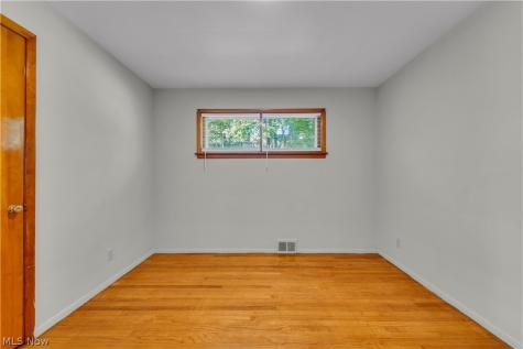 77 Solon Road Bedford OH 44146