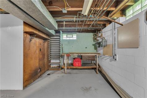77 Solon Road Bedford OH 44146
