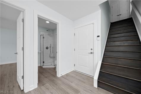 2059 W 34th Place Cleveland OH 44113