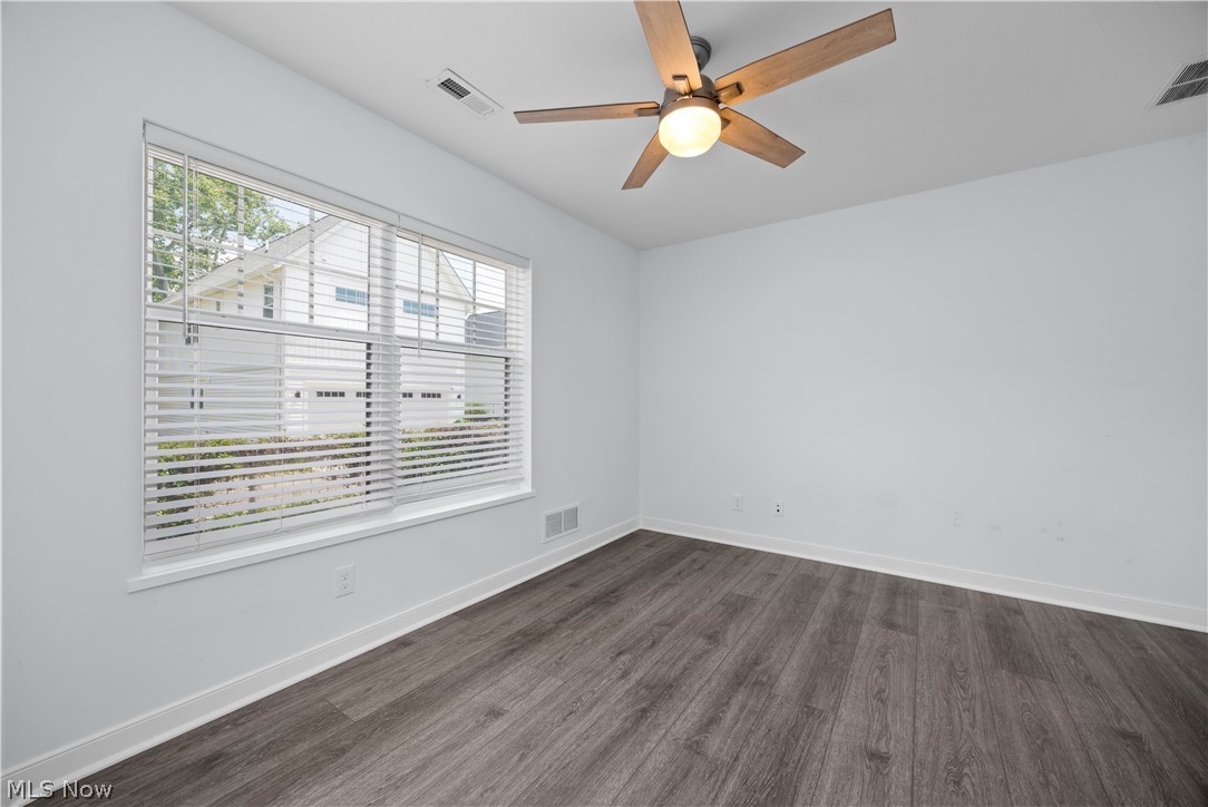 2059 W 34th Place Cleveland OH 44113