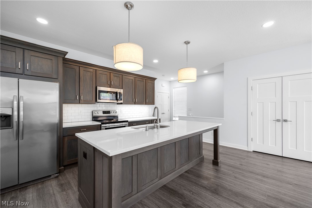 2059 W 34th Place Cleveland OH 44113