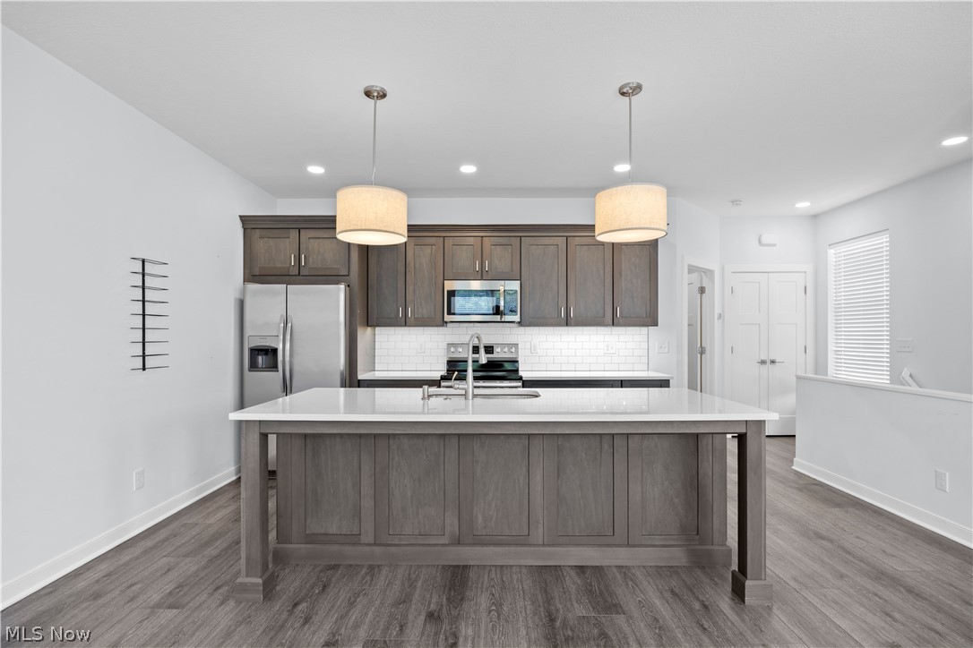 2059 W 34th Place Cleveland OH 44113