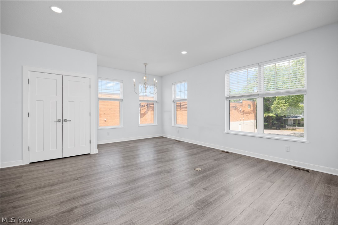2059 W 34th Place Cleveland OH 44113