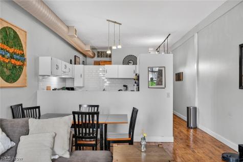 408 W Saint Clair Avenue Cleveland OH 44113