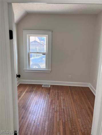1244 W 69th Street Cleveland OH 44102