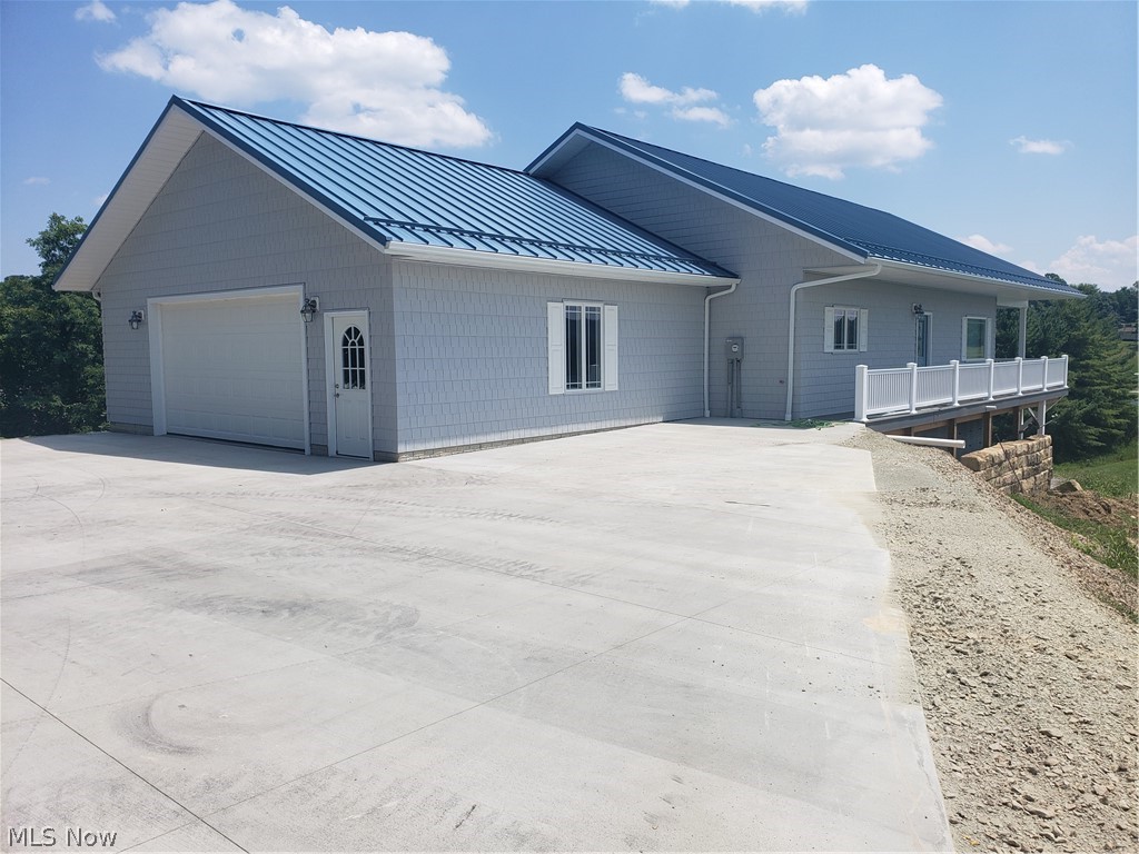 56269 Lakeview Drive Senecaville OH 43780